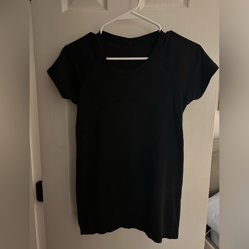 Lululemon black swiftly tech
